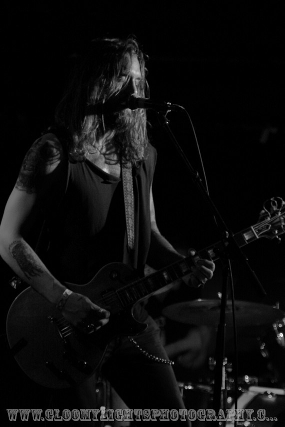 pet the preatcher  (28)